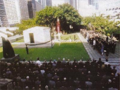 1998年10月28日（重陽節），香港特別行政區政府在中環紀念花園隆重舉行「為保衛香港而捐軀之東江縱隊港九獨立大隊陣亡戰士名單」安放儀式，正式確認港九獨立大隊是香港淪陷三年零八個月期間堅持武裝抗日的軍隊。